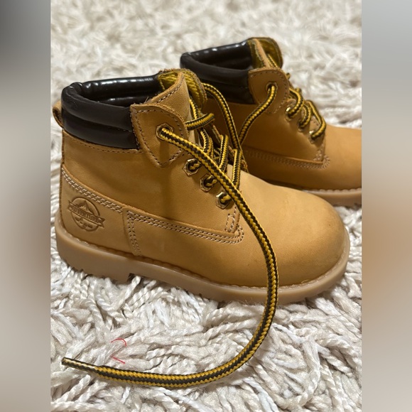 Tan Toddler Boots - Picture 2 of 10